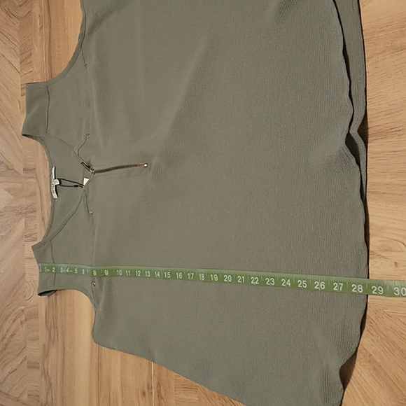 Olive Green Zip Pocketed Tank 1X Speed Limit - Picture 12 of 14